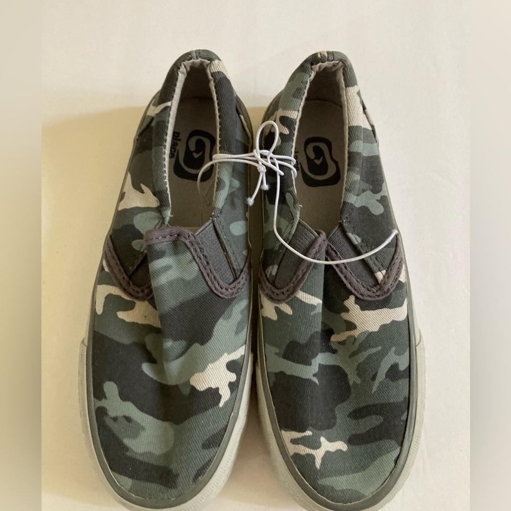 Children’s Place New Green Camo Slip on Shoes #H